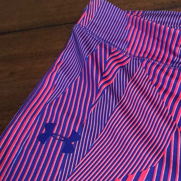 Under Armor Heat Gear Leggings Purple and Pink-Youth Large - Picture 3 of 6